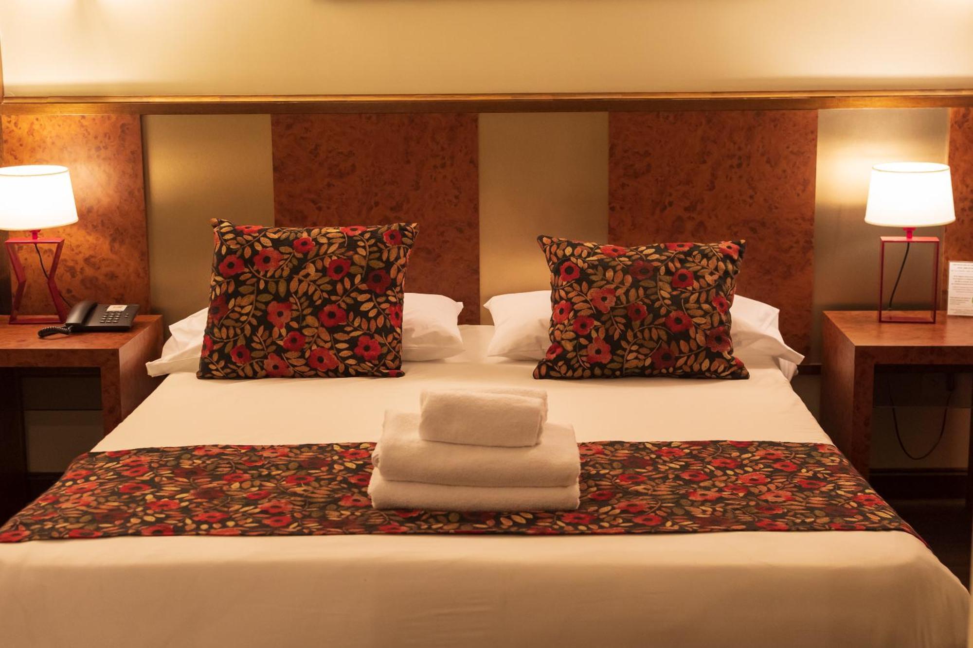 1412 Hotel Boutique โรซาริโอ ภายนอก รูปภาพ